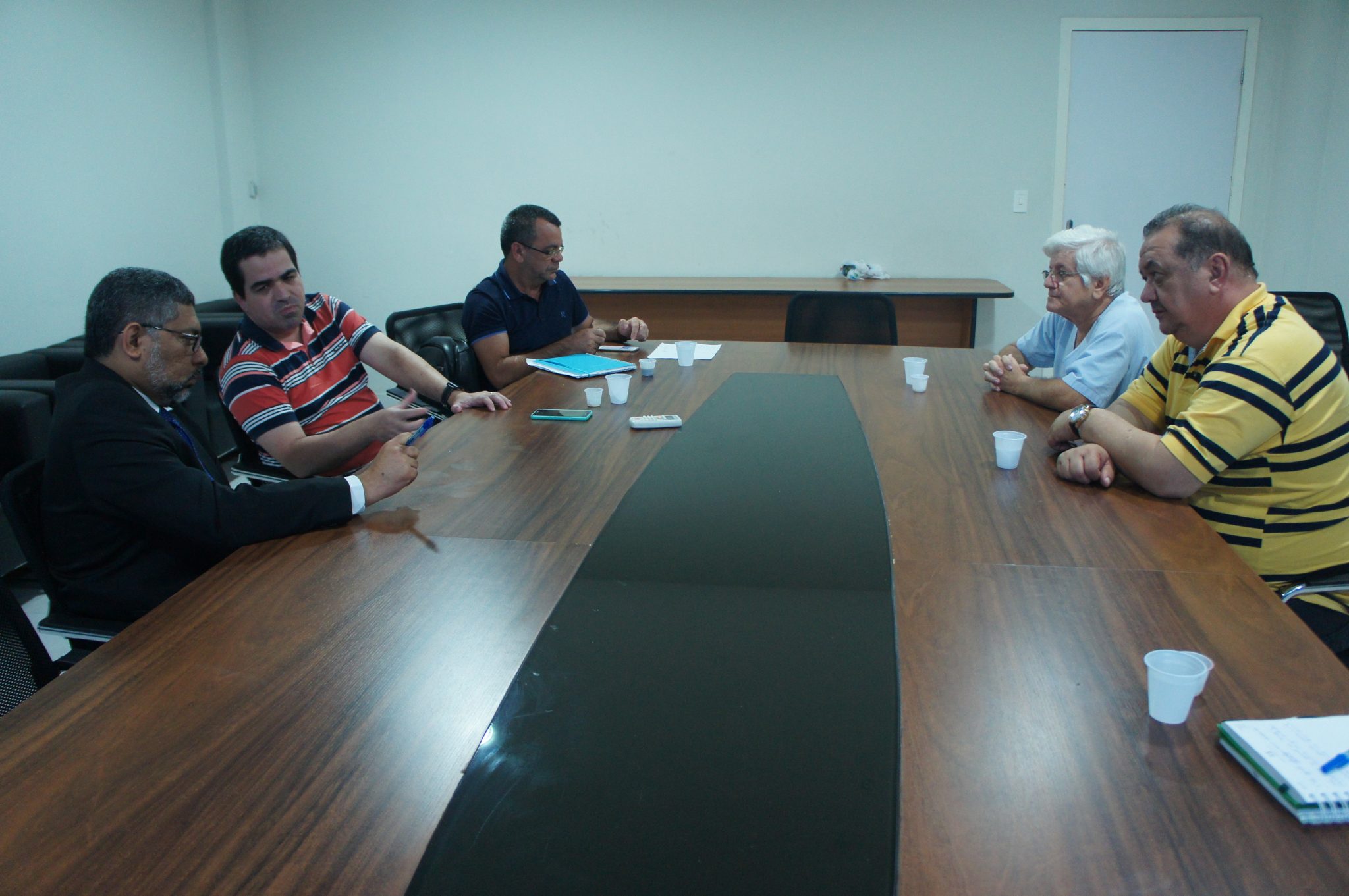 Prefeitura de Parnamirim negocia reajuste de plantão com o sindicato